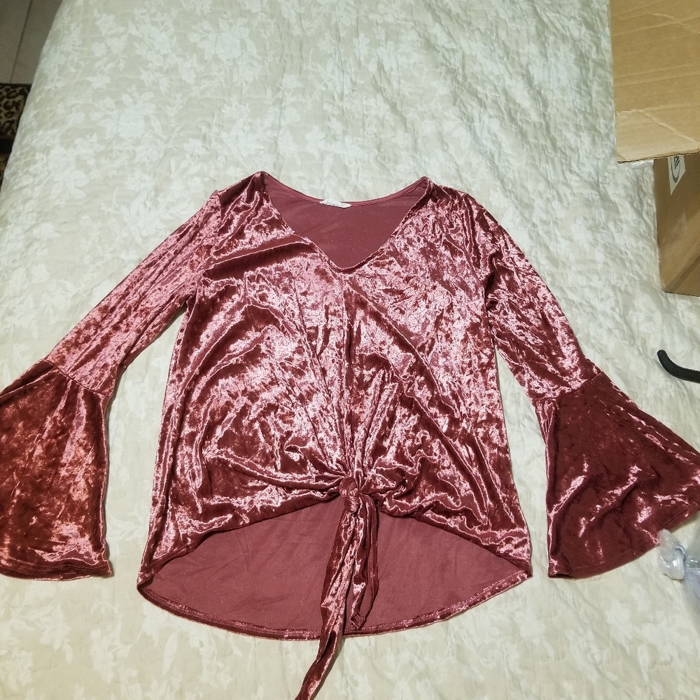 ee:some Women's Blouse